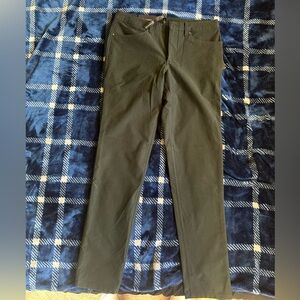 Men’s Lululemon pants. Size 33. New with tag